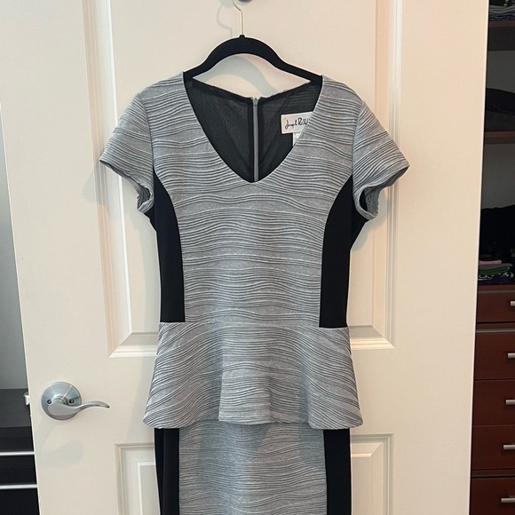 Joseph Ribkoff Drees Size 10 - Picture 5 of 15